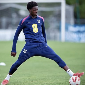 Confirmed: Sam Alabi signs new contract with Newcastle United